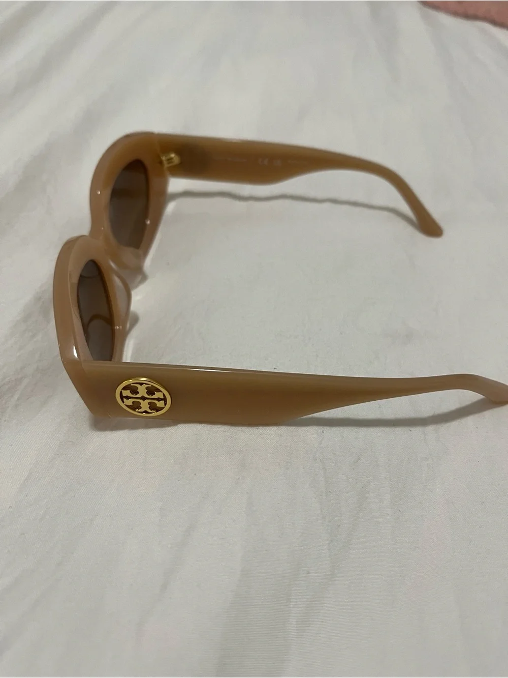 Tory Burch Beige Oval Sunglasses with Brown Lenses